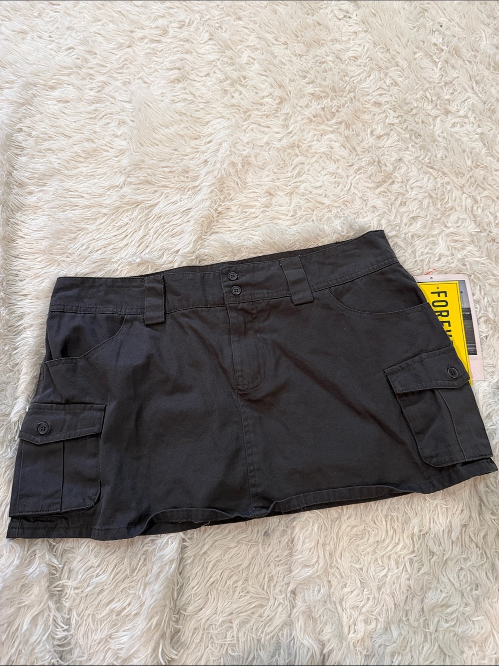 Women’s Forever 21  dark gray Cargo Mini Skirt Shorts L